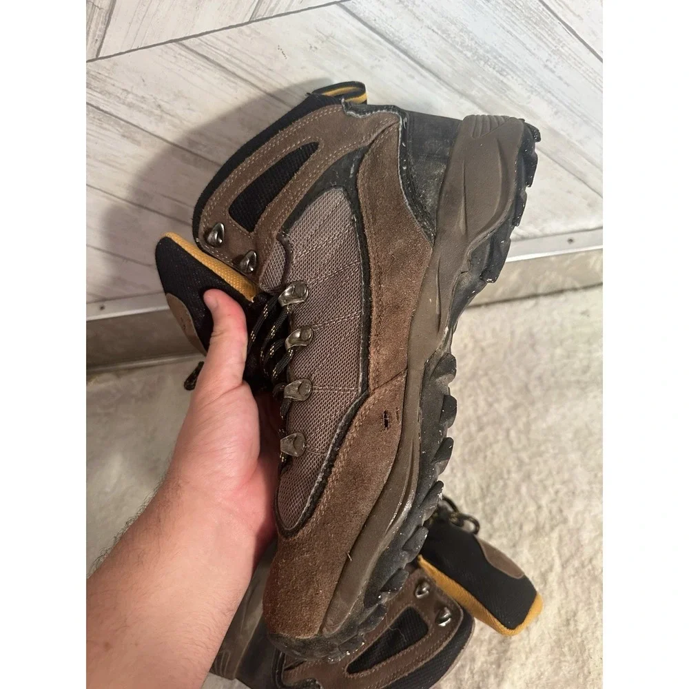Ozark Trail Men's Mid Hiking Boots Brown Yellow Size 12 Pre-Owned Outdoor Trail
